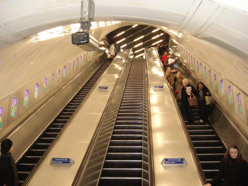 倫敦希思羅機(jī)場(chǎng)快車安裝168臺(tái)數(shù)字標(biāo)牌顯示器,<a href='http://m.jsgfmy.com/webpage/tagsList.aspx?TagId=78'>多媒體信息發(fā)布</a>,<a href='http://m.jsgfmy.com/webpage/tagsList.aspx?TagId=133'>信息發(fā)布系統(tǒng)</a>,數(shù)字標(biāo)牌,<a href='http://m.jsgfmy.com/webpage/tagsList.aspx?TagId=31'>Digital Signage</a>