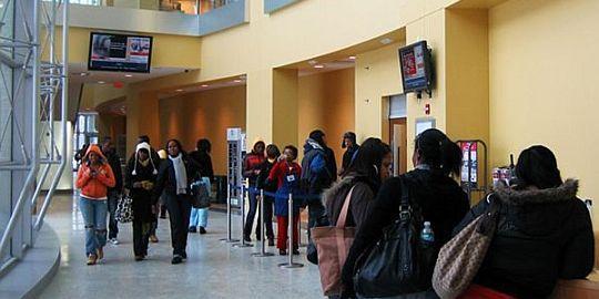 由<a href='http://m.jsgfmy.com/webpage/tagsList.aspx?TagId=1035'>智利</a>大<a href='http://m.jsgfmy.com/webpage/tagsList.aspx?TagId=1033'>地震</a>看數(shù)字標(biāo)牌應(yīng)對(duì)緊急狀況,信息顯示系統(tǒng),多媒體<a href='http://m.jsgfmy.com/webpage/tagsList.aspx?TagId=583'>信息發(fā)布</a>系統(tǒng),數(shù)字標(biāo)牌,digital signage