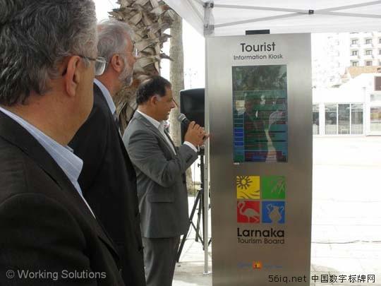 數(shù)字標(biāo)牌電話亭幫助塞浦路斯游客了解該地情況,信息顯示系統(tǒng),多媒體信息發(fā)布系統(tǒng),數(shù)字告示,數(shù)字標(biāo)牌,digital signage