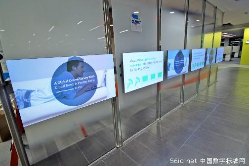 尼爾森推出高科技人性化的<a href='http://m.jsgfmy.com/webpage/tagsList.aspx?TagId=24'>數(shù)字標(biāo)牌</a><a href='http://m.jsgfmy.com/webpage/tagsList.aspx?TagId=1869'>辦公環(huán)境</a>,信息顯示系統(tǒng),多媒體信息發(fā)布系統(tǒng),數(shù)字告示,數(shù)字標(biāo)牌,digital signage