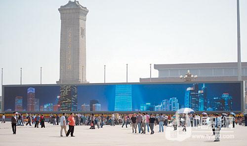 天安門廣場<a href='http://m.jsgfmy.com/webpage/tagsList.aspx?TagId=591'>LED大屏幕</a>年維護(hù)費(fèi)達(dá)1600萬元,多媒體信息發(fā)布系統(tǒng),數(shù)字告示,數(shù)字標(biāo)牌,信息顯示系統(tǒng),digital signage