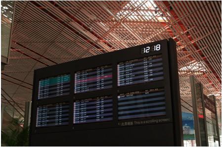 三星<a href='http://m.jsgfmy.com/webpage/tagsList.aspx?TagId=2061'>商用大屏</a>將領潮數(shù)字標牌產(chǎn)業(yè)發(fā)展