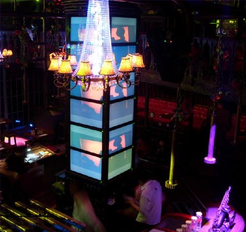 液晶拼接對峙DLP背投揚超薄機身之長避拼縫不足之短,多媒體信息發(fā)布系統(tǒng),多媒體信息發(fā)布系統(tǒng),數(shù)字告示,數(shù)字標牌,信息顯示系統(tǒng),digital signage