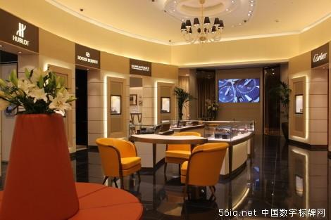 數(shù)字標牌裝點科威特手表精品店,多媒體信息發(fā)布系統(tǒng),聯(lián)網(wǎng)數(shù)字告示系統(tǒng),數(shù)字告示,數(shù)字標牌,信息顯示系統(tǒng),digital signage