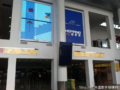 那不勒斯國(guó)際機(jī)場(chǎng)安裝部署LED數(shù)字標(biāo)牌視頻墻,信息顯示系統(tǒng),多媒體信息發(fā)布系統(tǒng),數(shù)字標(biāo)牌,數(shù)字告示，digital signage