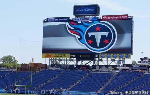 巴蒂爾重回豐田中心 大屏幕播放當(dāng)年“總統(tǒng)”精彩時刻,信息顯示系統(tǒng),多媒體信息發(fā)布系統(tǒng),數(shù)字標牌,digital signage