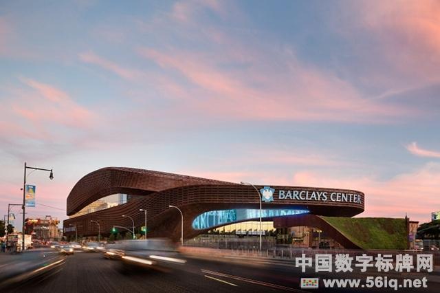 NBA籃網(wǎng)總部巴克萊中心里的數(shù)字標(biāo)牌系統(tǒng)應(yīng)用,信息顯示系統(tǒng),多媒體信息發(fā)布系統(tǒng),數(shù)字告示,數(shù)字標(biāo)牌,digital signage NBA籃網(wǎng)總部巴克萊中心里的數(shù)字標(biāo)牌系統(tǒng)應(yīng)用,信息顯示系統(tǒng),多媒體信息發(fā)布系統(tǒng),數(shù)字告示,數(shù)字標(biāo)牌,digital signage