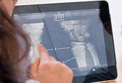 手勢平板：服務(wù)醫(yī)療行業(yè)的創(chuàng)新數(shù)字標(biāo)牌應(yīng)用,信息顯示系統(tǒng),多媒體信息發(fā)布系統(tǒng),數(shù)字標(biāo)牌,數(shù)字告示，digital signage