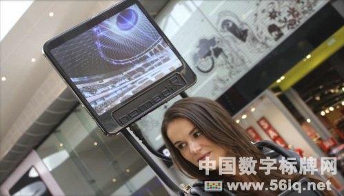 2013年DSE展中隨處可見的可移動(dòng)數(shù)字標(biāo)牌,信息顯示系統(tǒng),多媒體信息發(fā)布系統(tǒng),數(shù)字標(biāo)牌,數(shù)字告示，digital signage