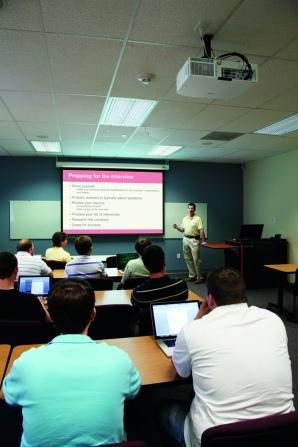 多媒體信息發(fā)布系統(tǒng)服務(wù)美國(guó)圣路易斯大學(xué),信息顯示系統(tǒng),多媒體信息發(fā)布系統(tǒng),數(shù)字標(biāo)牌,數(shù)字告示，digital signage