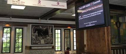 看<a href='http://m.jsgfmy.com/webpage/tagsList.aspx?TagId=63'>多媒體</a>數(shù)字告示布局教育行業(yè)之必然,信息顯示系統(tǒng),多媒體信息發(fā)布系統(tǒng),數(shù)字標牌,數(shù)字告示，digital signage