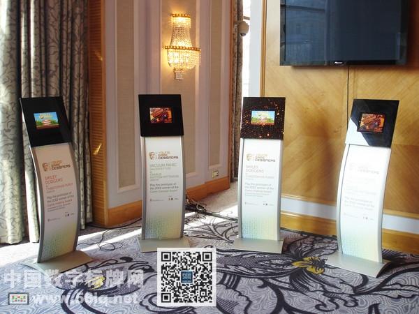 平板一體機(jī)將實(shí)體店<a href='http://m.jsgfmy.com/webpage/tagsList.aspx?TagId=3013'>體驗(yàn)者</a>變成<a href='http://m.jsgfmy.com/webpage/tagsList.aspx?TagId=2009'>客戶</a>的5種方式,信息顯示系統(tǒng),多媒體信息發(fā)布系統(tǒng),數(shù)字標(biāo)牌,數(shù)字告示，digital signage