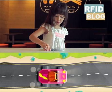 麥當勞使用NFC技術(shù)將餐桌變成孩子們的游戲賽道,信息顯示系統(tǒng),多媒體信息發(fā)布系統(tǒng),數(shù)字標牌,數(shù)字告示，digital signage