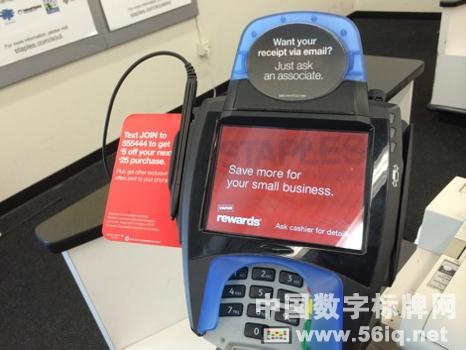 Staples文具店引進(jìn)數(shù)字標(biāo)牌EPOD銷售系統(tǒng),信息顯示系統(tǒng),多媒體信息發(fā)布系統(tǒng),數(shù)字標(biāo)牌,數(shù)字告示，digital signage