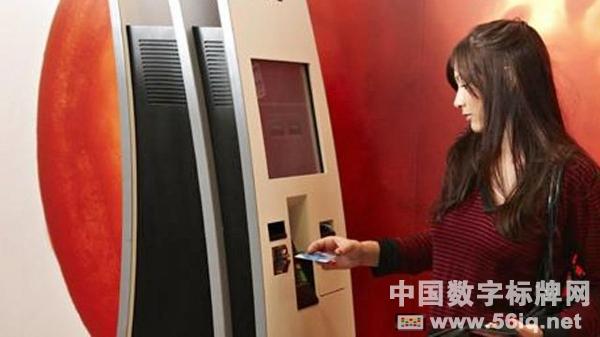 麥當(dāng)勞交互式自動(dòng)出納機(jī)贏回千禧一代的青睞,多媒體信息發(fā)布系統(tǒng),數(shù)字標(biāo)牌,數(shù)字告示，digital signage