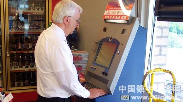 外國(guó)專家為您安裝室內(nèi)數(shù)字標(biāo)牌一體機(jī)支招,多媒體信息發(fā)布系統(tǒng),數(shù)字標(biāo)牌,數(shù)字告示，digital signage