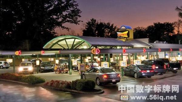 數(shù)字標(biāo)牌大幅提升Sonic汽車餐廳日銷售額,多媒體信息發(fā)布系統(tǒng),數(shù)字標(biāo)牌,數(shù)字告示，digital signage
