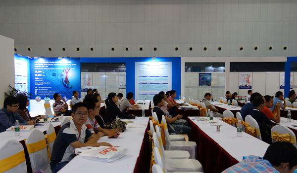 ,多媒體信息發(fā)布系統(tǒng),數(shù)字標(biāo)牌,數(shù)字告示，digital signage