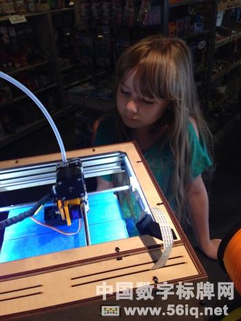 3D打印技術(shù)成為友好的一體機(jī)技術(shù),多媒體信息發(fā)布系統(tǒng),數(shù)字標(biāo)牌,數(shù)字告示，digital signage