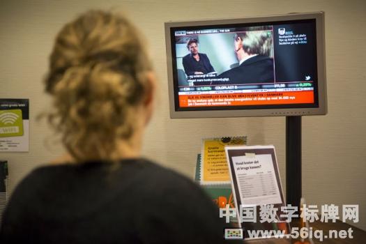 數(shù)字標牌電視網(wǎng)絡為日德蘭銀行加分,多媒體信息發(fā)布系統(tǒng),數(shù)字標牌,數(shù)字告示,digital signage 數(shù)字標牌電視網(wǎng)絡為日德蘭銀行加分,多媒體信息發(fā)布系統(tǒng),數(shù)字標牌,數(shù)字告示,digital signage