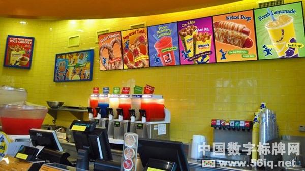 椒鹽卷餅連鎖店使用數(shù)字標(biāo)牌演繹產(chǎn)品故事,多媒體信息發(fā)布系統(tǒng),數(shù)字標(biāo)牌,數(shù)字告示，digital signage