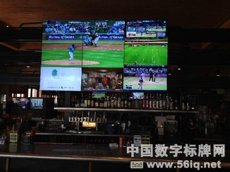 大學(xué)體育酒吧使用移動(dòng)視頻墻提升顧客視覺體驗(yàn),多媒體信息發(fā)布系統(tǒng),數(shù)字標(biāo)牌,數(shù)字告示,digital signage 大學(xué)體育酒吧使用移動(dòng)視頻墻提升顧客視覺體驗(yàn),多媒體信息發(fā)布系統(tǒng),數(shù)字標(biāo)牌,數(shù)字告示,digital signage