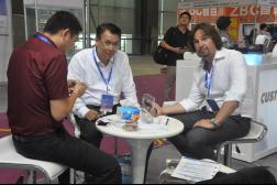 廣州自助售貨機(jī)展,助你把握2016國(guó)際財(cái)富商機(jī),多媒體信息發(fā)布系統(tǒng),數(shù)字標(biāo)牌,數(shù)字告示,digital signage 廣州自助售貨機(jī)展,助你把握2016國(guó)際財(cái)富商機(jī),多媒體信息發(fā)布系統(tǒng),數(shù)字標(biāo)牌,數(shù)字告示,digital signage