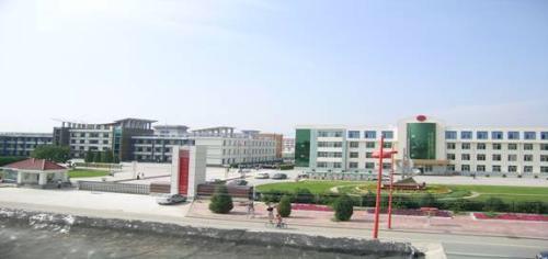 內(nèi)蒙古達(dá)旗第一中學(xué)引入56iq數(shù)字標(biāo)牌創(chuàng)建一流示范學(xué)校,多媒體信息發(fā)布系統(tǒng),數(shù)字標(biāo)牌,數(shù)字告示,digital signage 內(nèi)蒙古達(dá)旗第一中學(xué)引入56iq數(shù)字標(biāo)牌創(chuàng)建一流示范學(xué)校,多媒體信息發(fā)布系統(tǒng),數(shù)字標(biāo)牌,數(shù)字告示,digital signage